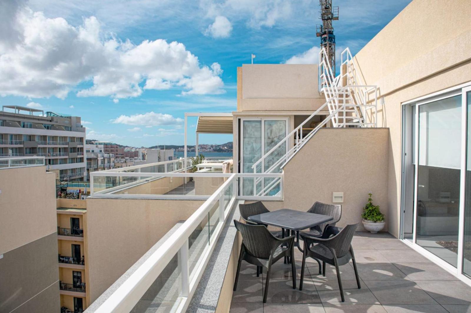 Brend New One Bedroom Penthouse Apartment *