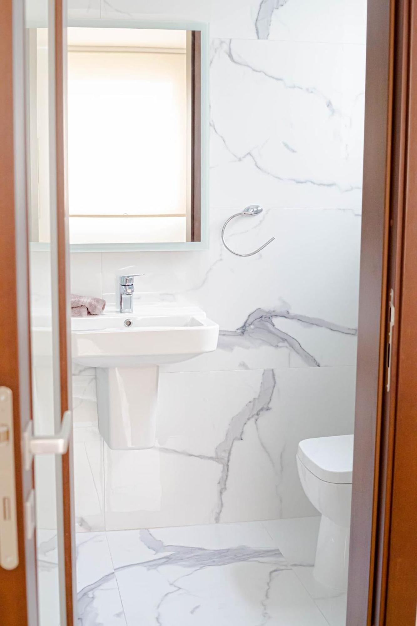 Brend New One Bedroom Penthouse St. Paul's Bay