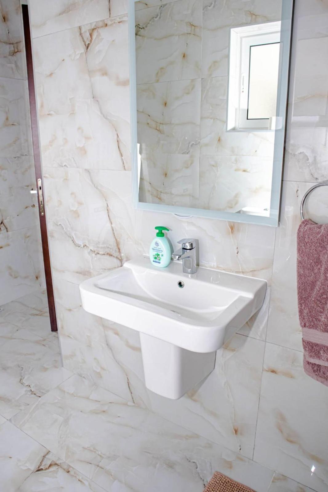 Brend New One Bedroom Penthouse St. Paul's Bay